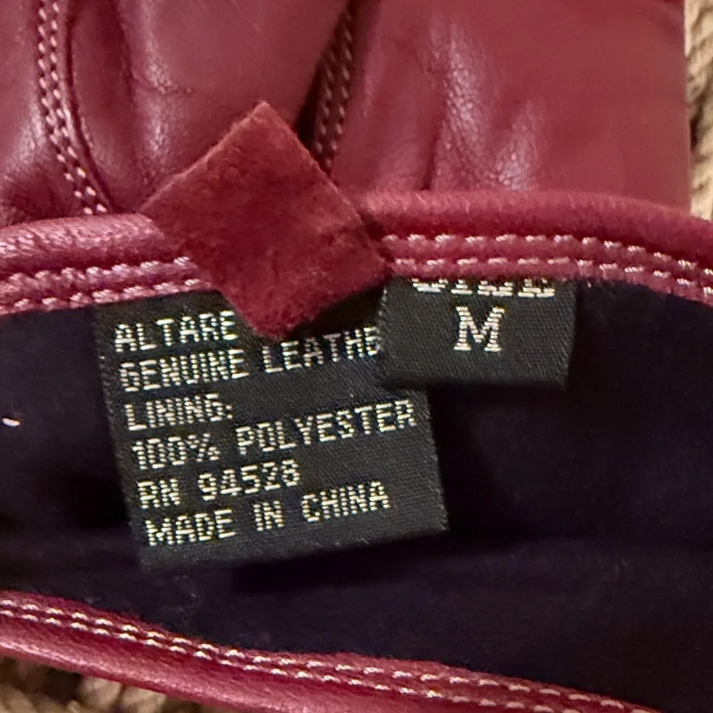 Altare Women's Dark Red Leather Gloves Size M